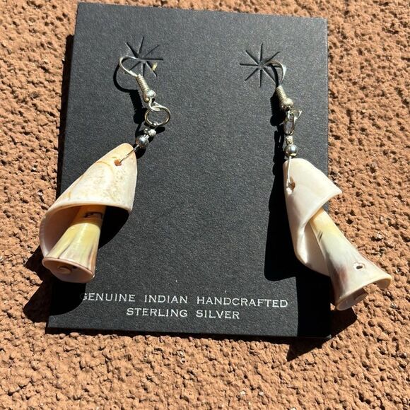 Native made sea shell earrings - Picture 2 of 4